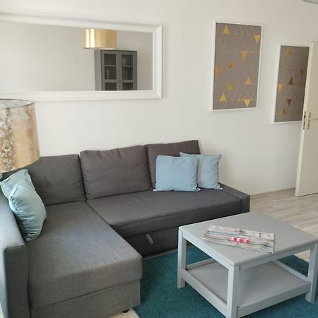 Mikra Homes24 In เคมนิตซ์ ภายนอก รูปภาพ